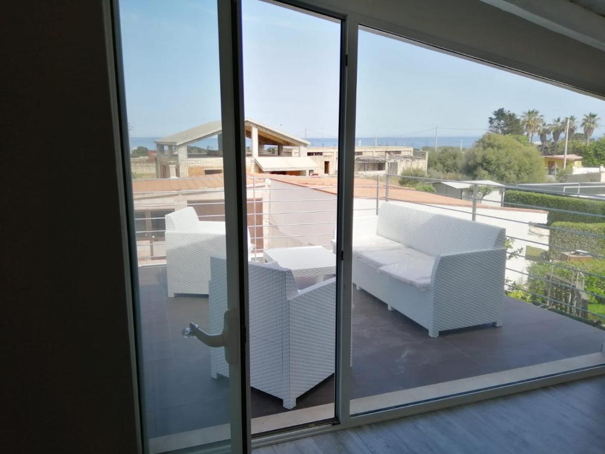 Villa Il Faro 普利米里欧 外观 照片